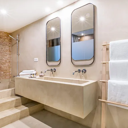 Casa Lirio 2* Barcelona